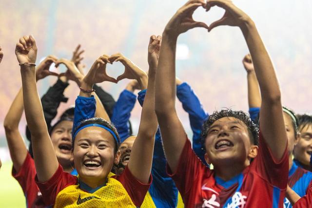 巴萨手握4球杀死晋级悬念 次回合或平局收场